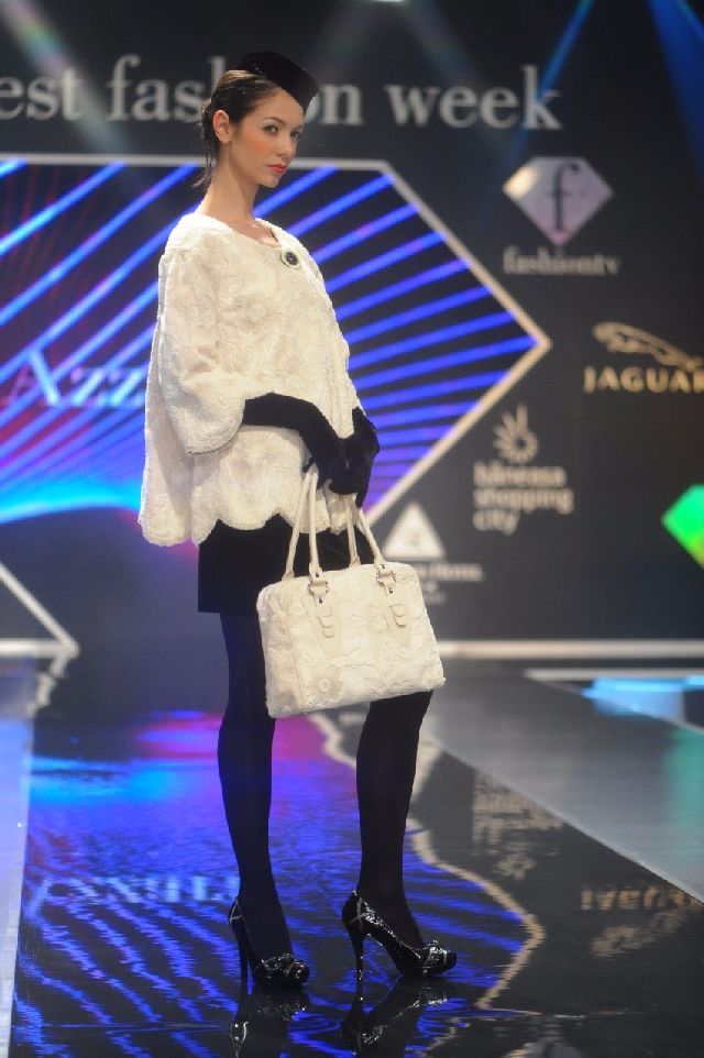 mirelapellegrini.ro – Designer Mirela Pellegrini – Colectia Contrasts – Bucharest Fashion Week 2008 – (13)